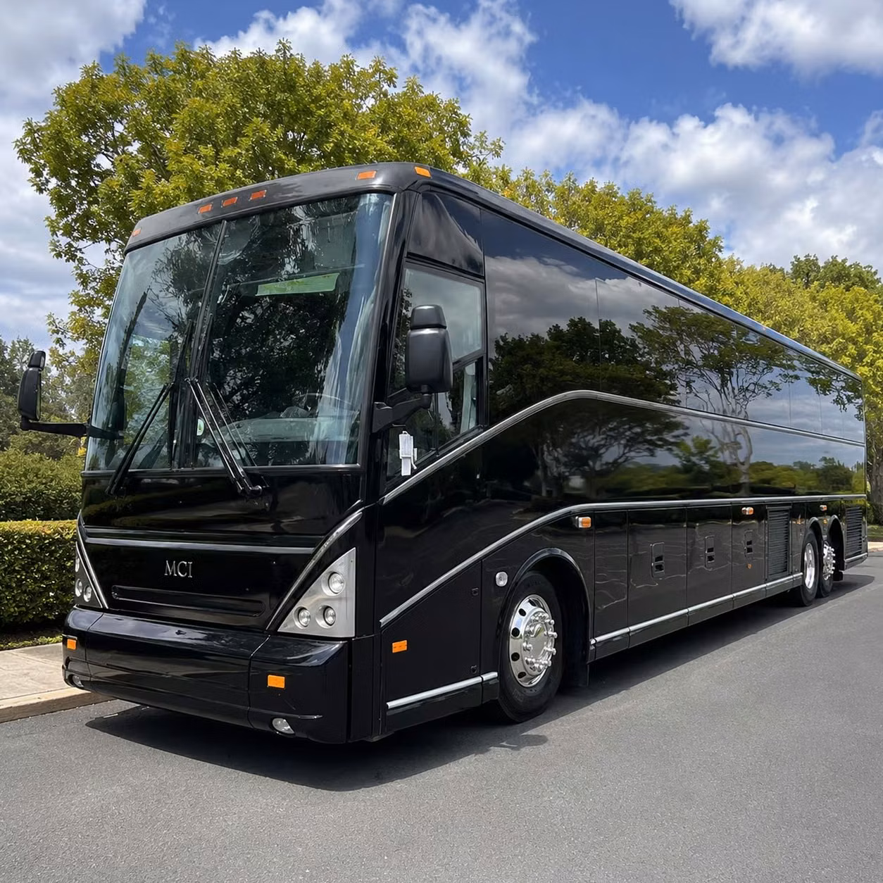 corporate shuttle services between downtown salt lake city and the airport